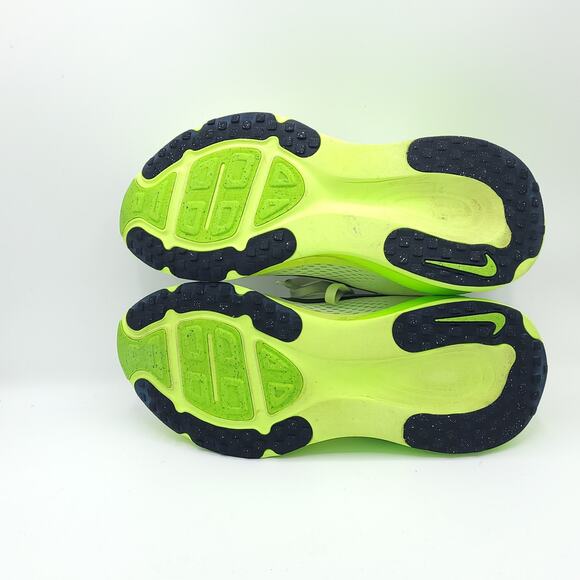 Nike Air Zoom Vomero 18 Men\'s White Electric Green Volt HM6803-100 size 9.5 main image 8